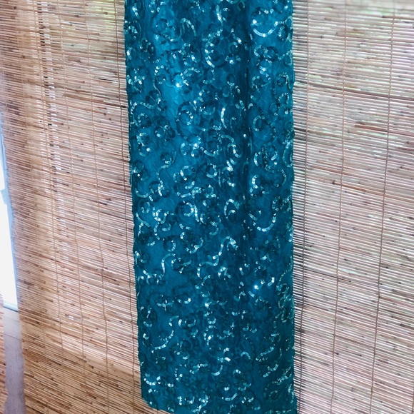 Mike Benet Formal Gown - Picture 6 of 11